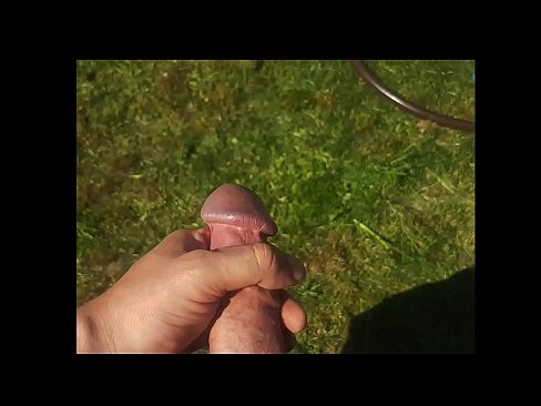❤️ A guapa quente recibe o seu coño rosa fodido e corre cun chorro nun xardín de verán ❤️❌ Porno fb en % gl.quizfarmature.ru % ❤
